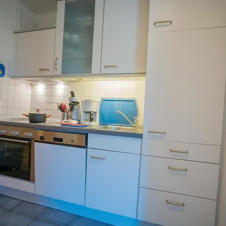 Inselblume 14 - Blaue Mit Balkon Am Suedstrand Burgtiefe auf Fehmarn